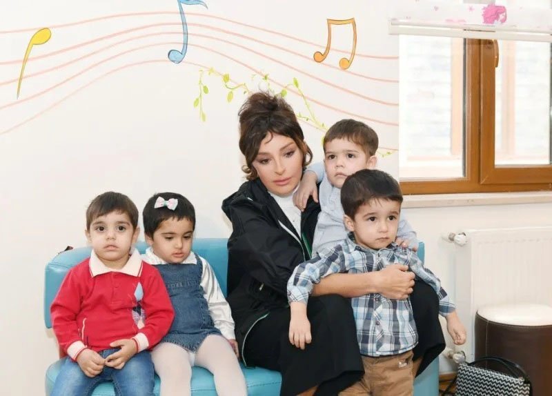 Ürəyi özündən böyük QADIN