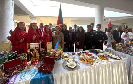 AŞQABADDA BMT GÜNÜ MÜNASİBƏTİLƏ AZƏRBAYCAN XÜSUSİ STENDLƏ TƏMSİL OLUNUB
